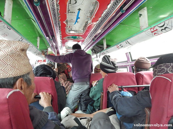 автобус-в-непале