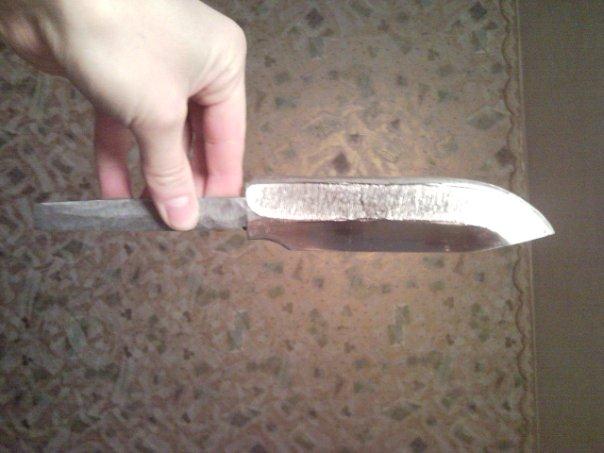 нож-из-рессоры-своими-руками
